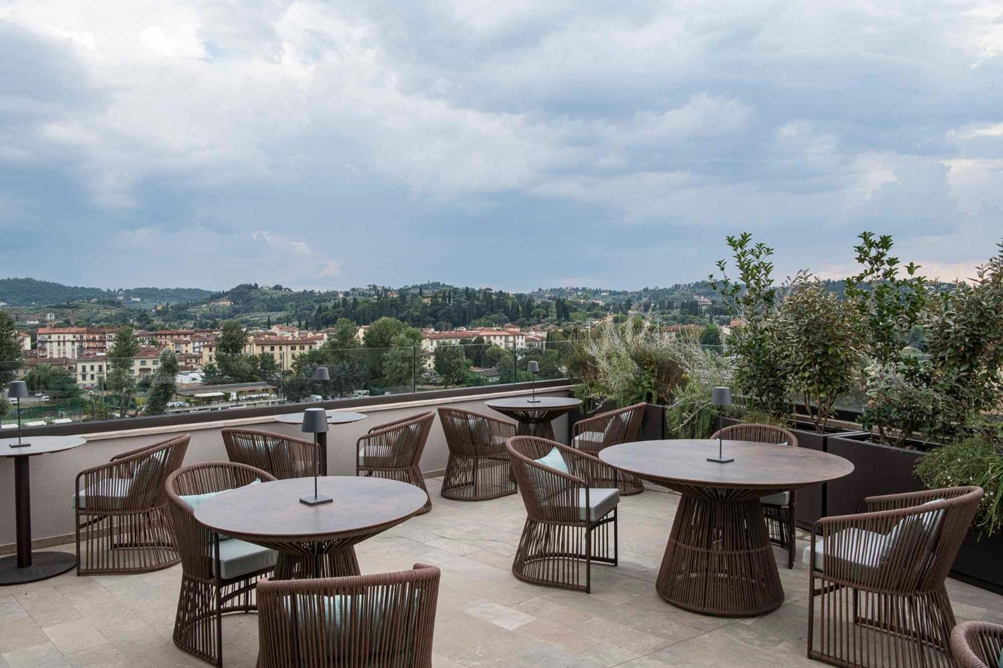 Columbus Urban Resort Florence Luaran gambar The Sky Bar