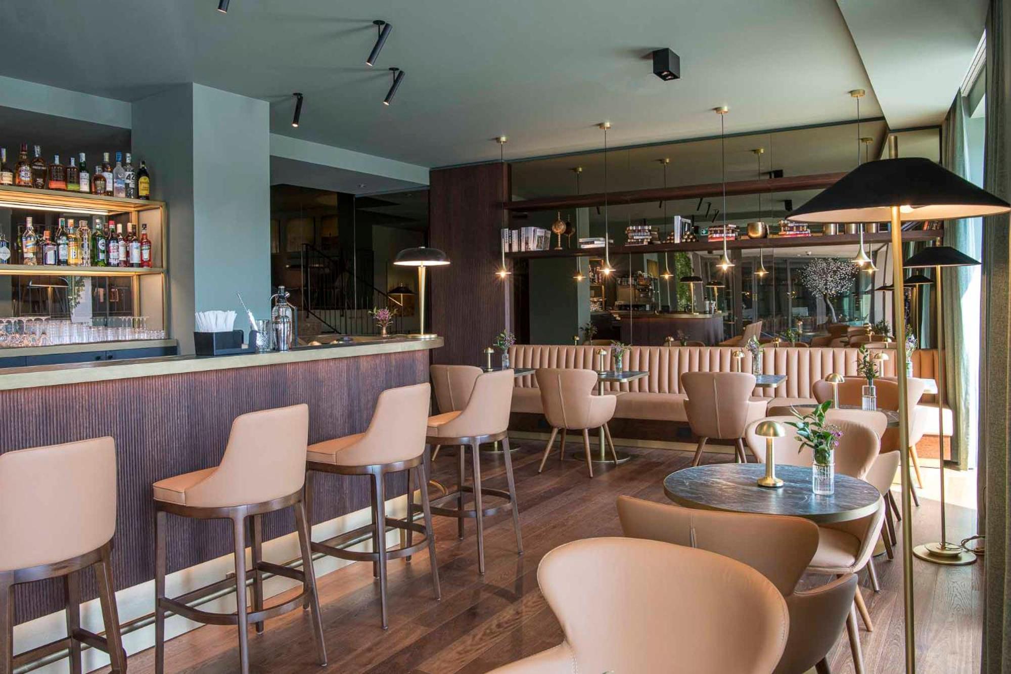 Columbus Urban Resort Florence Luaran gambar The bar at the hotel