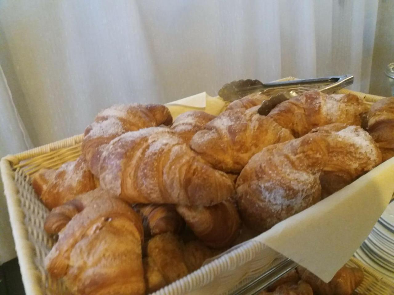 Columbus Urban Resort Florence Luaran gambar Croissants